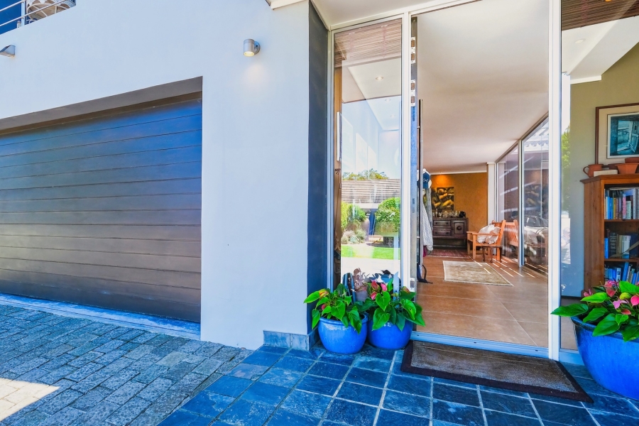 5 Bedroom Property for Sale in Earls Court Lifestyle Estate Western Cape